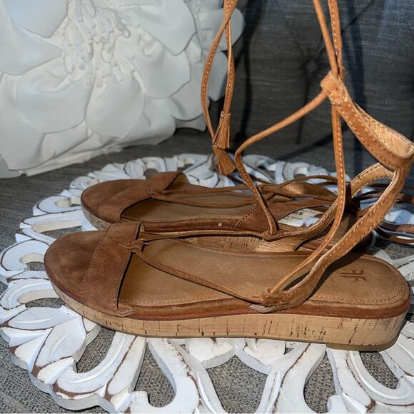 Frye Suede Leather Ankle Wrap Sandals Shoes Women’s 8 - Picture 4 of 9